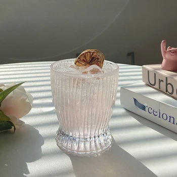 Kórejský malé pás vertikálne pruhy mlieko pohár osobnosti sklo voda cup šálku kávy bar strany zahraničných poháre na víno