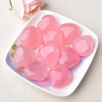Prírodné Rose Quartz Srdce Kamenné Tvar Lásky Mini Krištáľovo Liečenie Leštené Drahokam DIY Šperky Darček Pár Dekorácie so suvenírmi