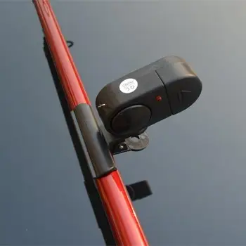 Elektronické Noc Ryby Skus Zvukové Upozornenie na Alarm LED Svetlo Hlásenia Bell Klip Na Rybársky Prút Black Rybárske Alarm S vo Vnútri Batérie